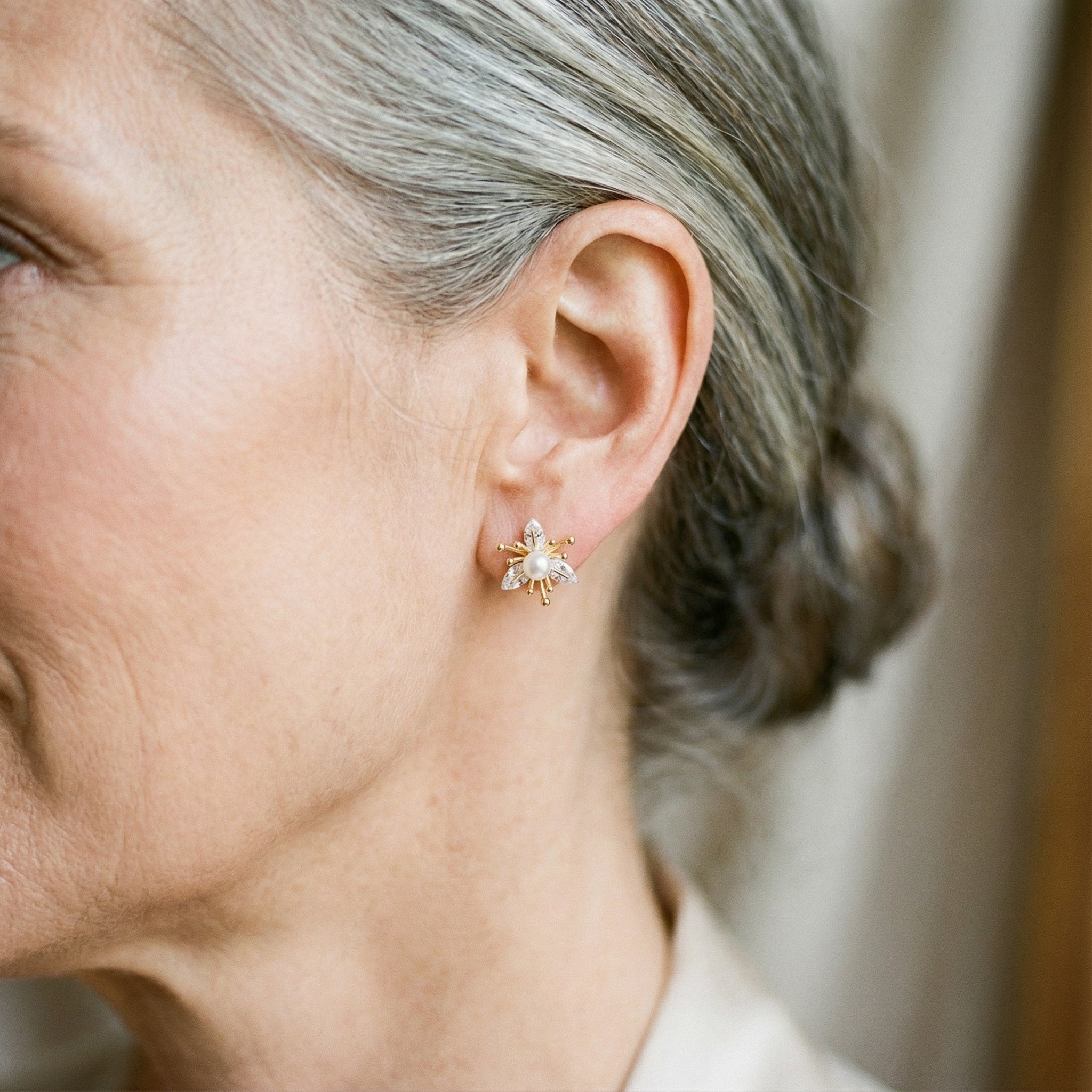 Náušnice Květy s Krystaly a Perlami