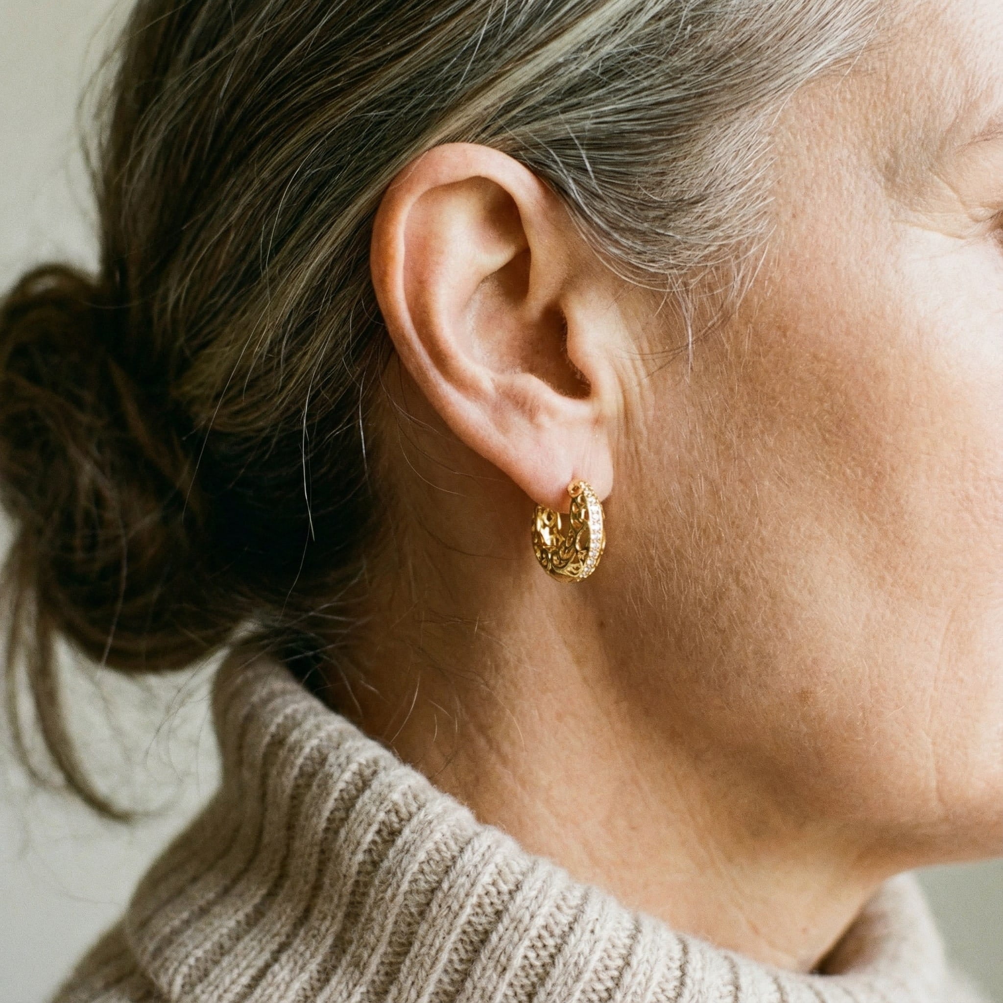 Minimalistické Mandala Náušnice ve Zlatu