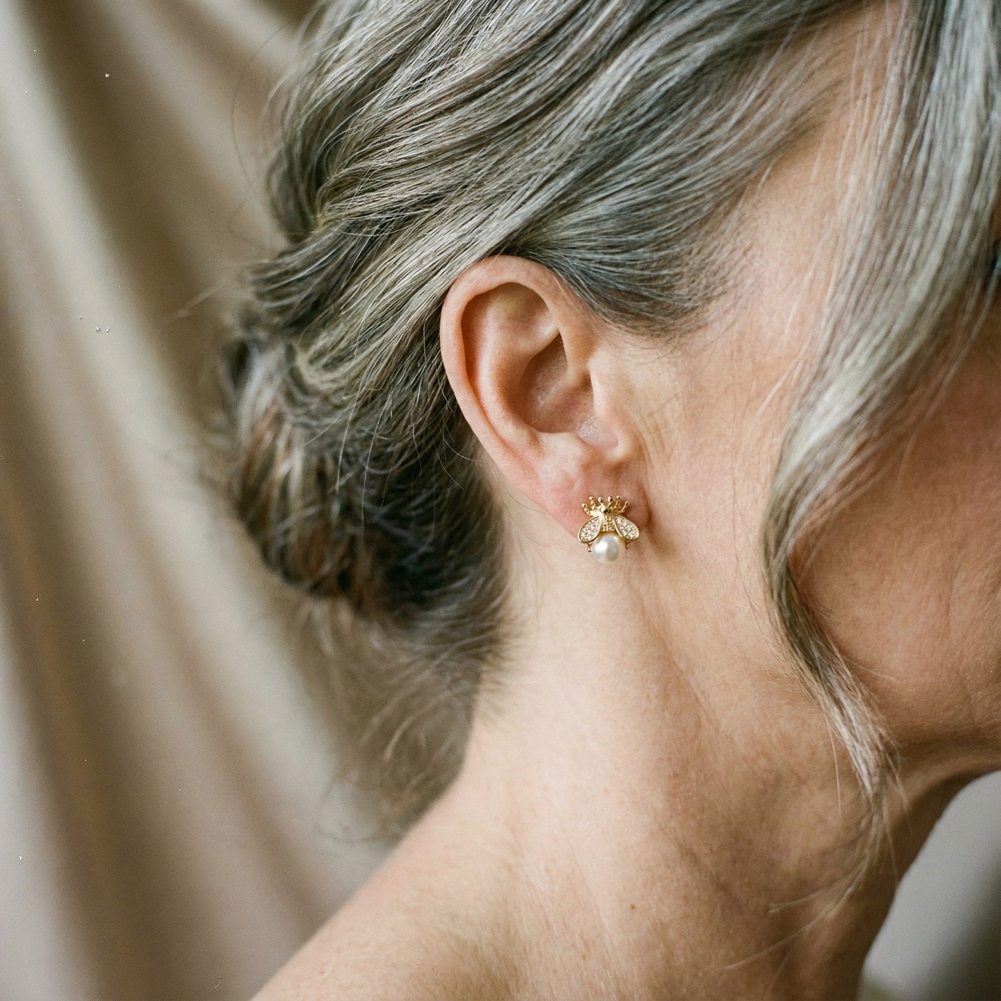 Perlové a zirkonové náušnice ve zlatě