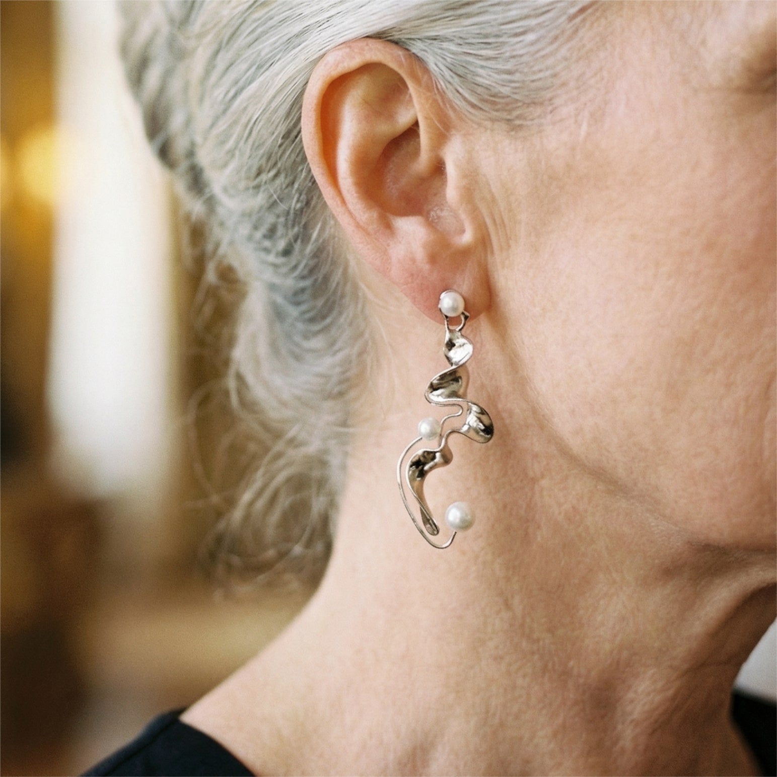 Vintage abstraktní náušnice ze stříbra s perlami