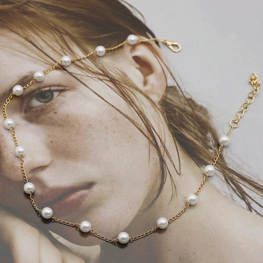 Malý perlový náhrdelník ve zlatě