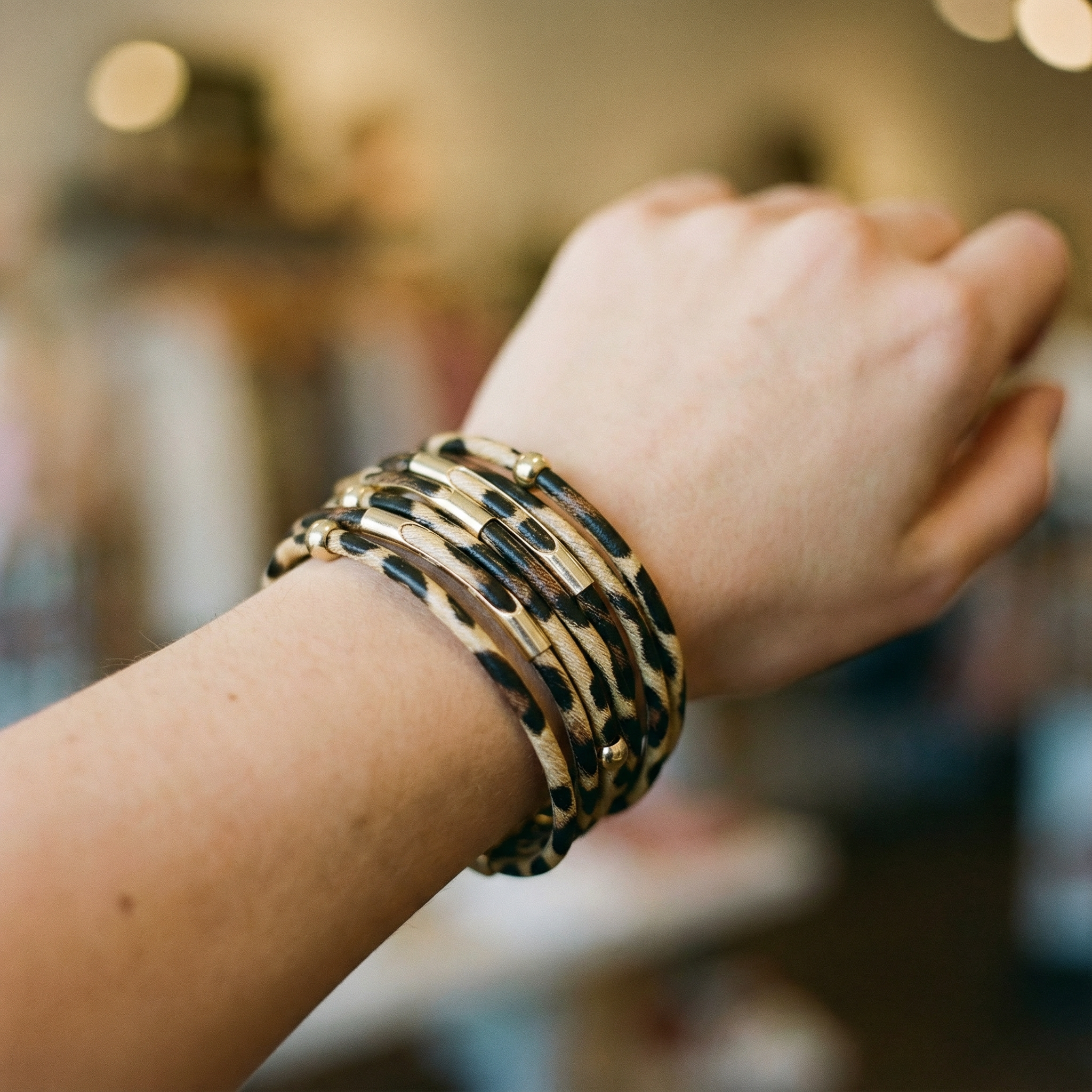 Široký Boho Náramek s Vícevrstvým Designem