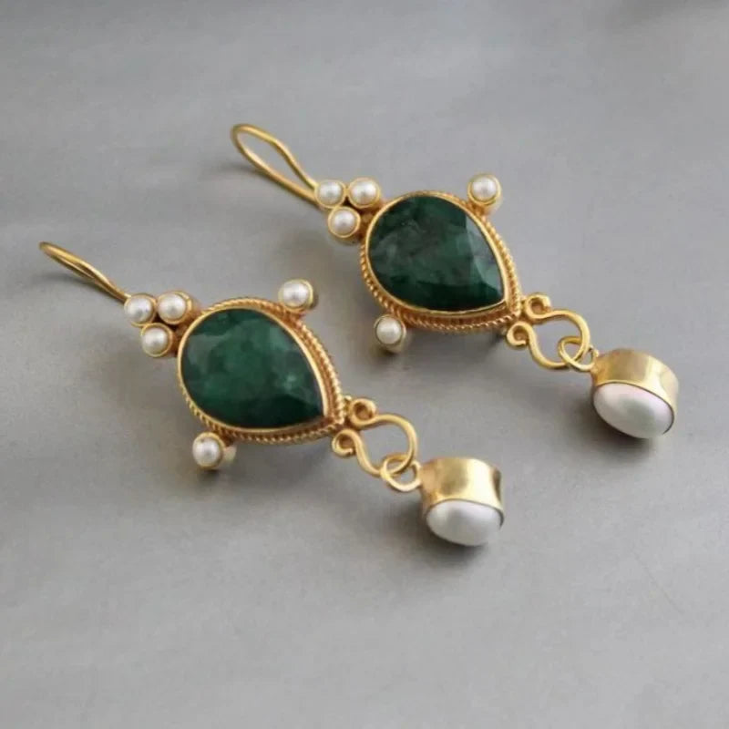 Vintage náušnice s rubínem a perlou