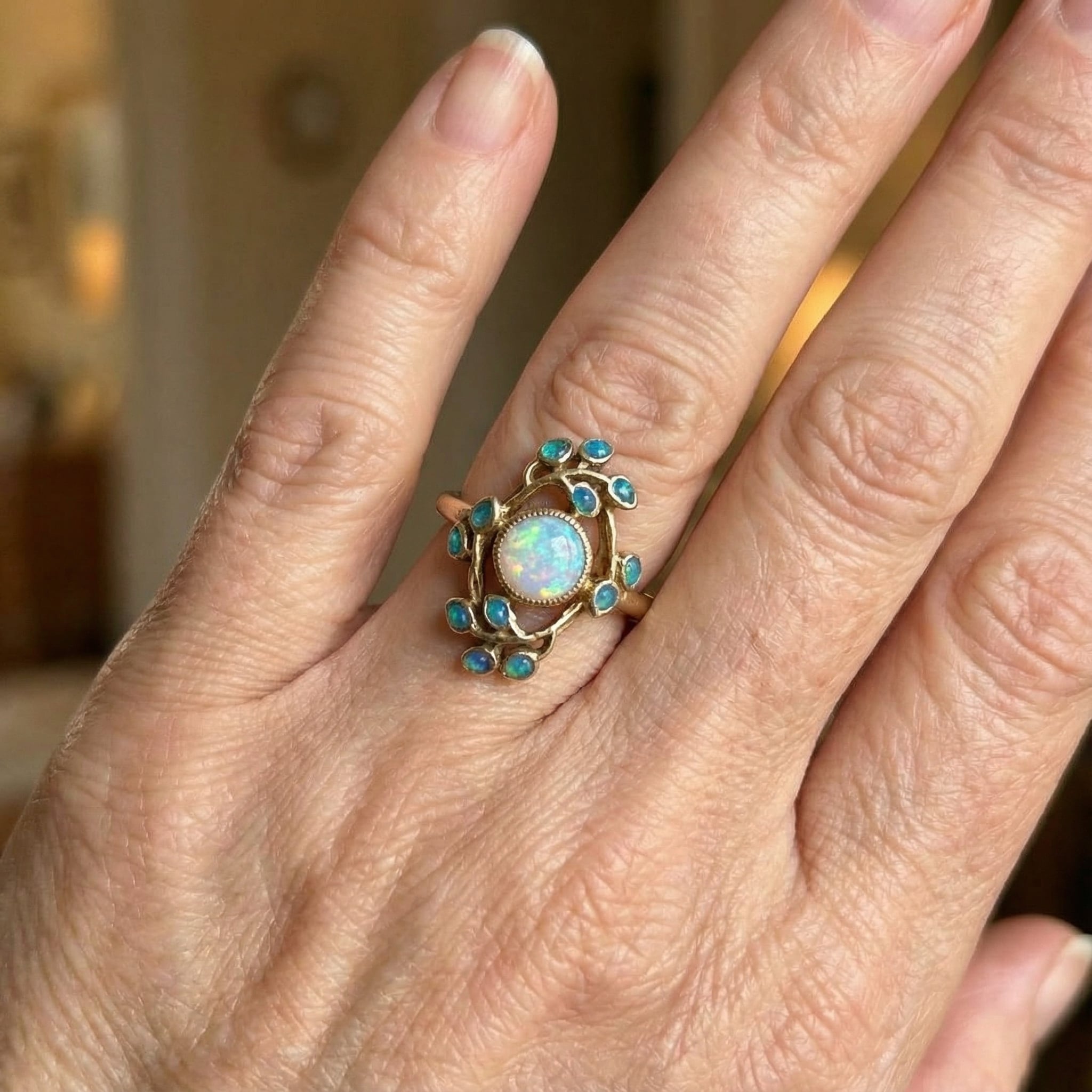 Vintage modrý prsten s krystaly a opálem